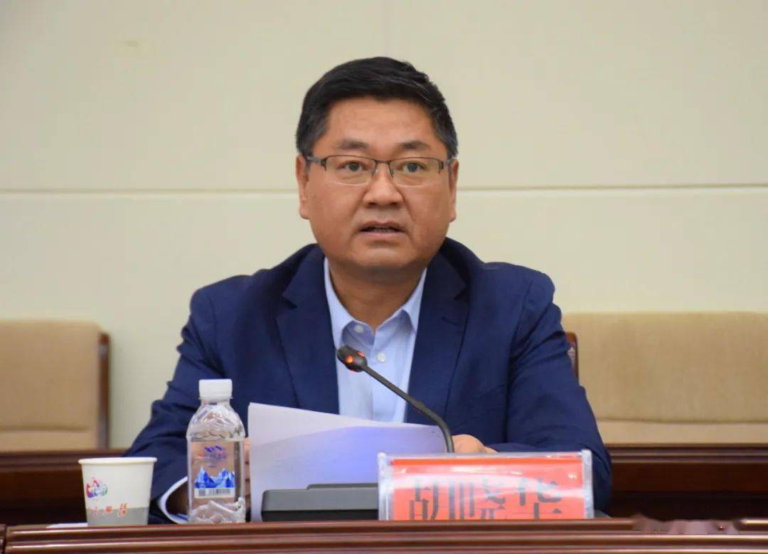 杨武:认清差距找准症结坚决打赢地灾搬迁攻坚战 紧盯目标攻坚克难全面