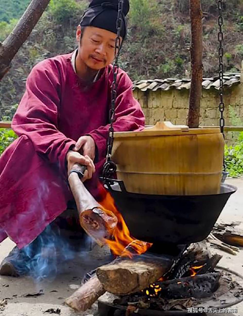 深居临沧山间"牛万山":牵着小毛驴,煮茶看书,归隐