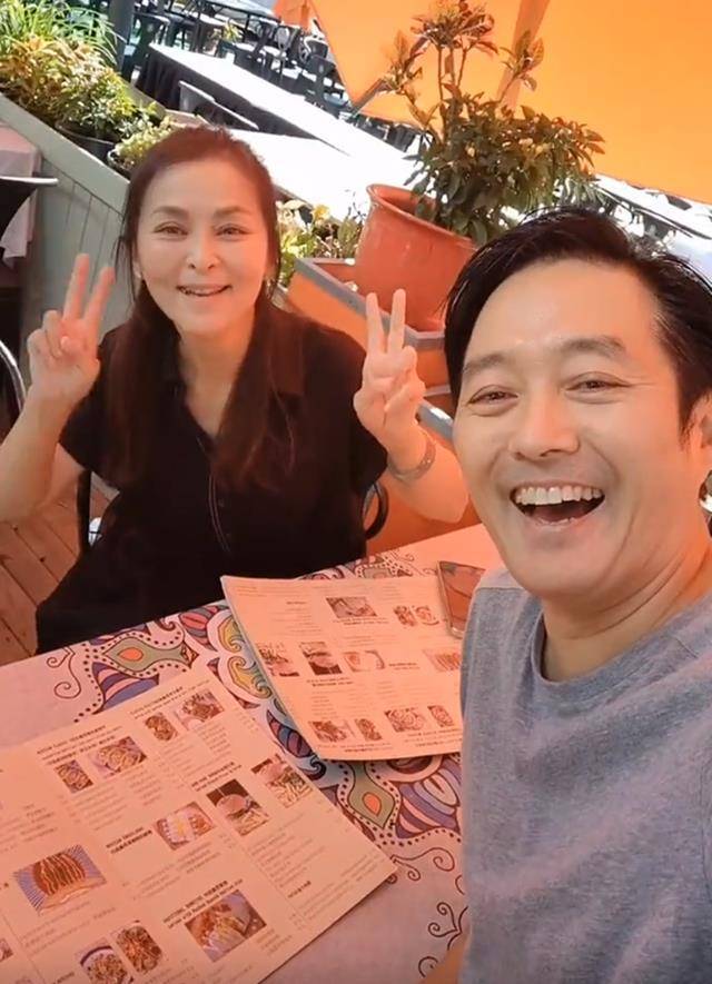 李志希赞何音内心没变化,仍是小丫头_佟瑞欣_视频_岳翎