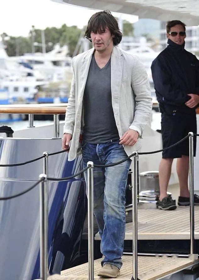 肌肉男神新剧照曝光,体重达600磅!胖到惊呆网友!看完我放下了筷子.