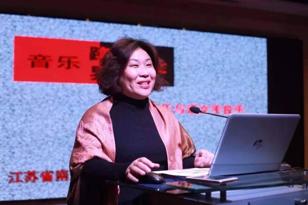 【二附集团·通师二附】教师风采系列1丨黄美华,她用音乐"培根铸魂"