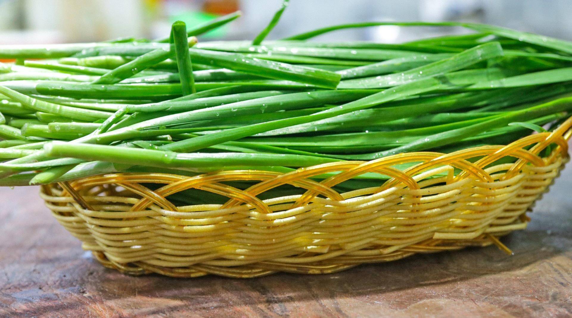 蒸韭菜 来自搜狐网