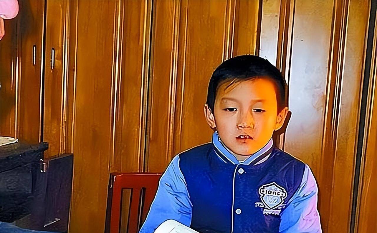11年,河南8岁神童被军校录取,如今从珠心算部队退役赴国外深造_何雪豪