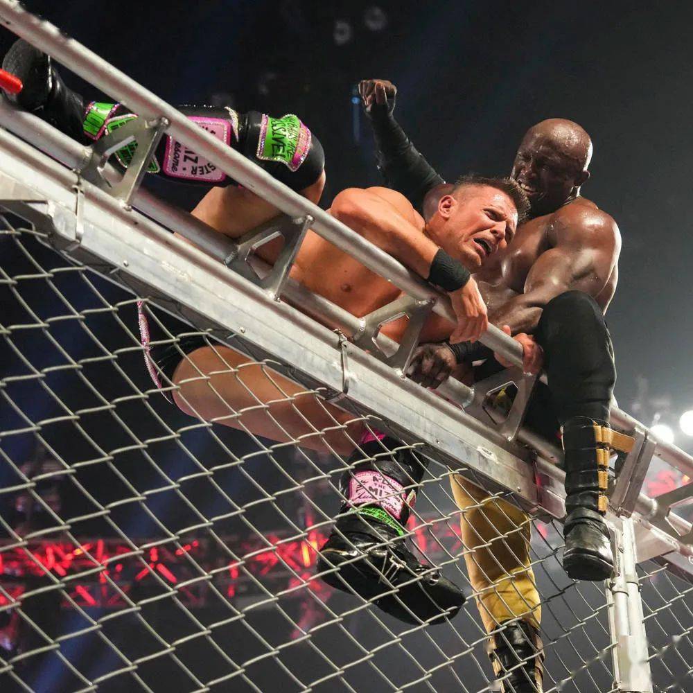 wwe raw在城堡冲突之后的收视率如何?_节目_比赛_米兹