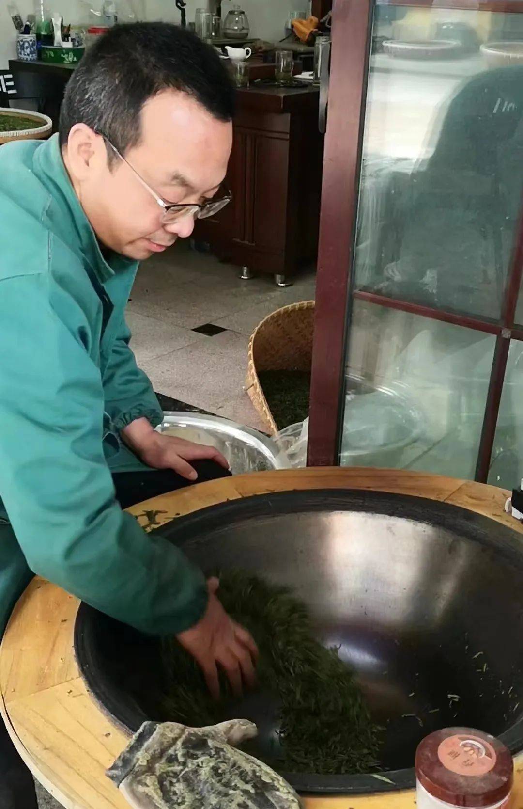 —记新昌中国茶市茶商党支部书记求永耀