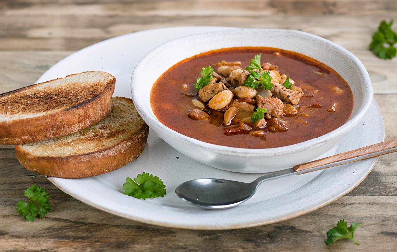 斯洛伐克终极美食指南:揭秘中欧心脏国家的传统美食_土豆_食用_主菜