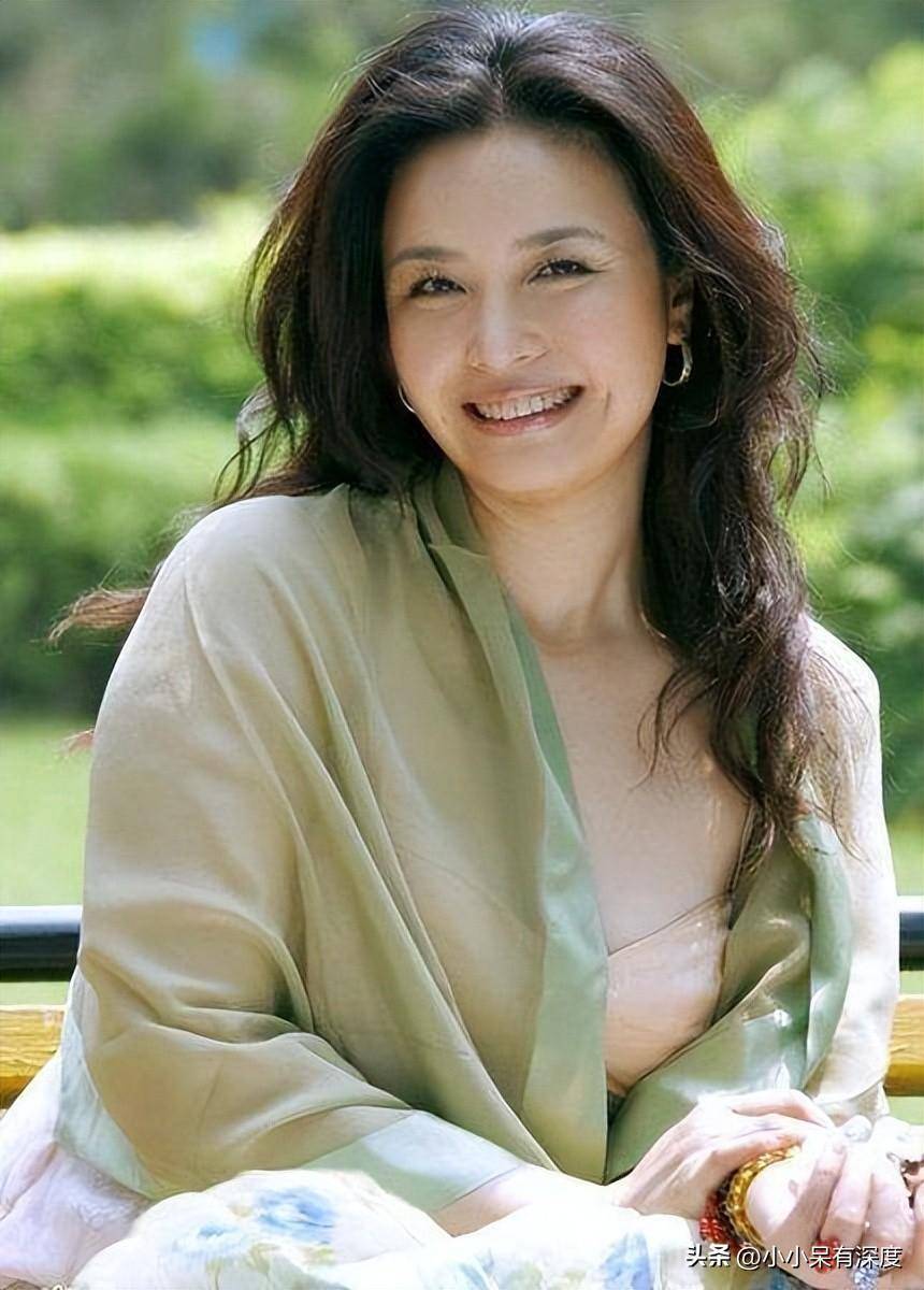 王澜近照,完全没有了当初那个女神的样子了,老了,却成了土肥圆_观众