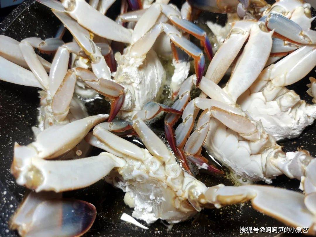 别再清蒸啦,推荐好吃的葱姜桂花炒蟹,鲜香肥美超诱人_笋笋_螃蟹