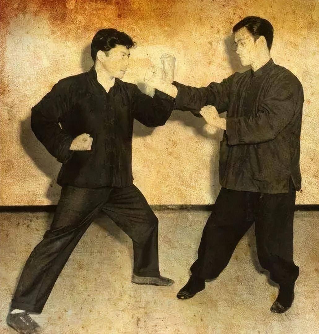 2021年,"木村"离世,为李小龙守墓48年,去世前一周还在扫墓_武术界