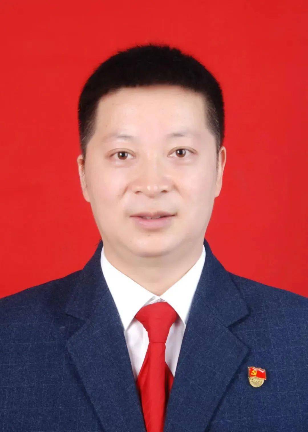 【献礼二十大 · 有你真好 】李文华:坚守教育初心 精钻细研创佳绩