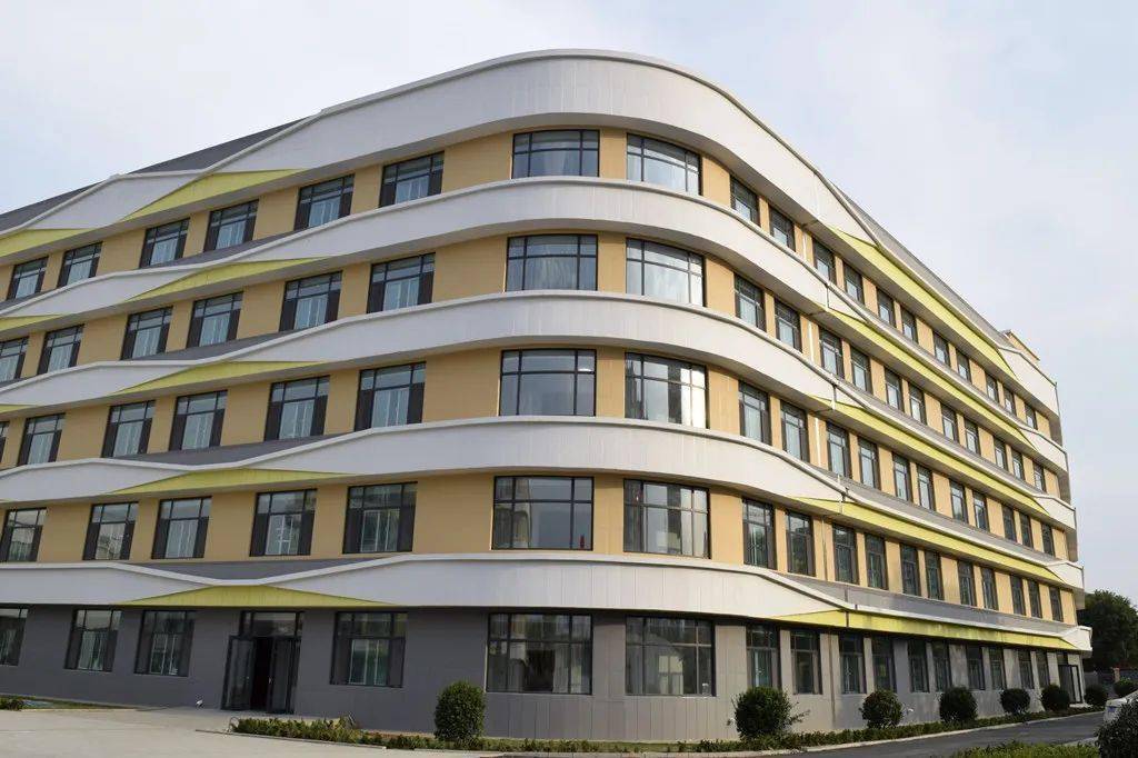 临朐这所中学新校落成,正式启用!在你家附近吗?_教育工委_北苑_仪式