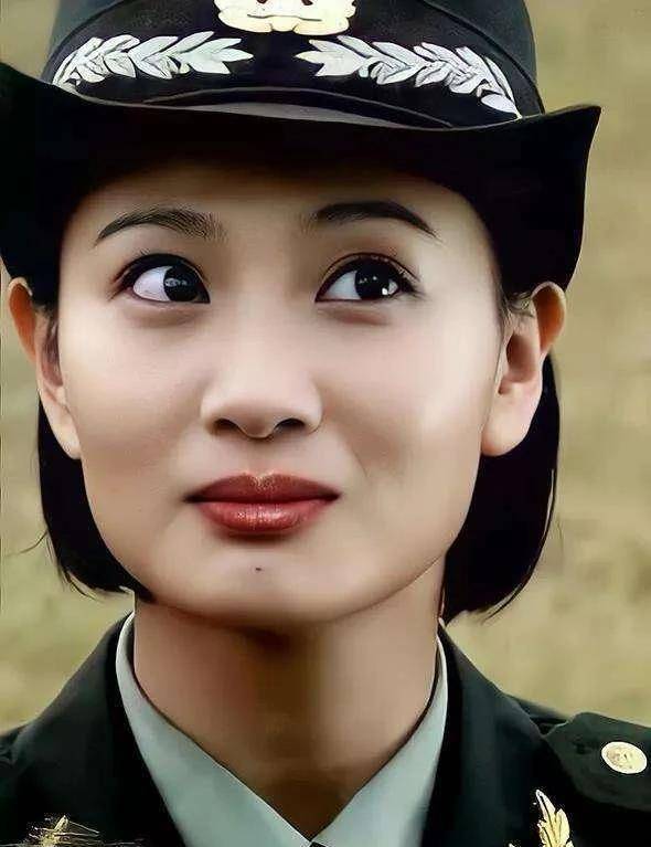 这6位女星告诉你,什么是军人形象_程愫_侯梦莎_观众