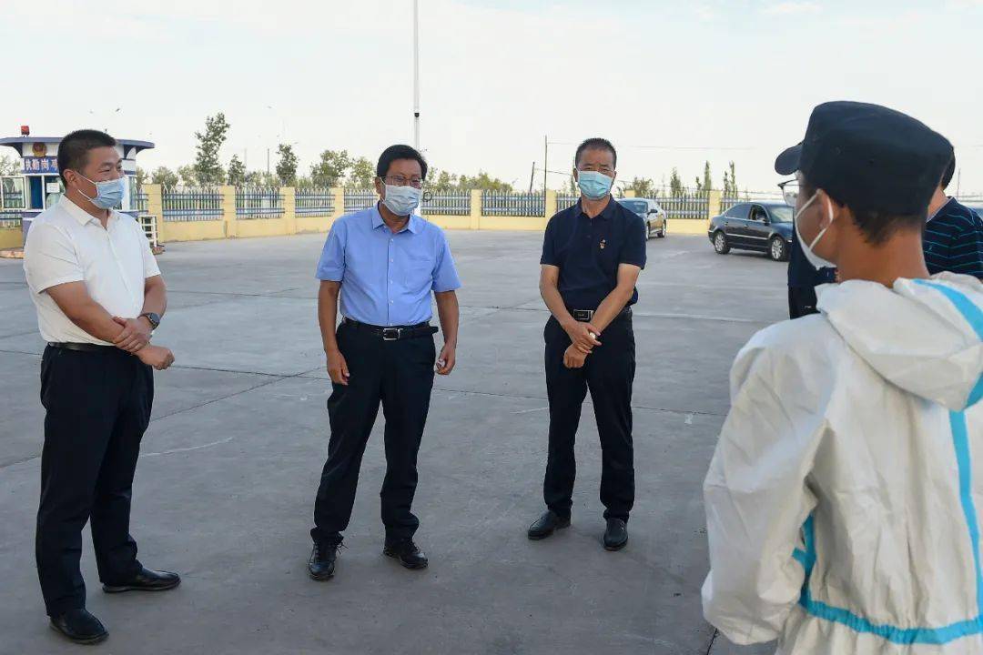 市领导看望慰问一线防疫工作人员_赵文泉_防控_疫情