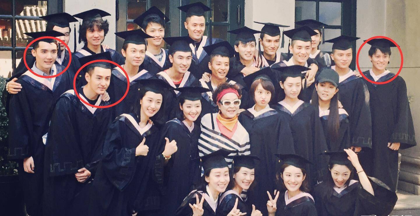 跟正午合作过5次,《欢乐颂3》也有他_张昊唯_阿麦_剧中