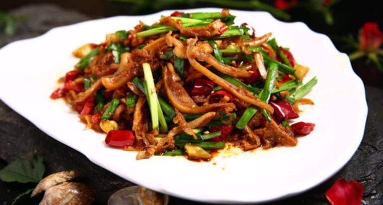 又麻又辣的塘鲜河蚌肉,简单的做法也能撩人心神!_生姜_小辣椒_美食