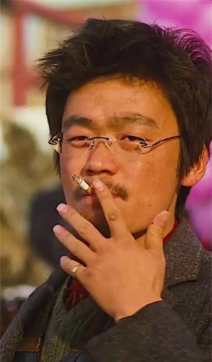 蒋雯丽下跪,周星驰转身,王宝强抽烟,细扒这些演员表演,真牛_电影_演技