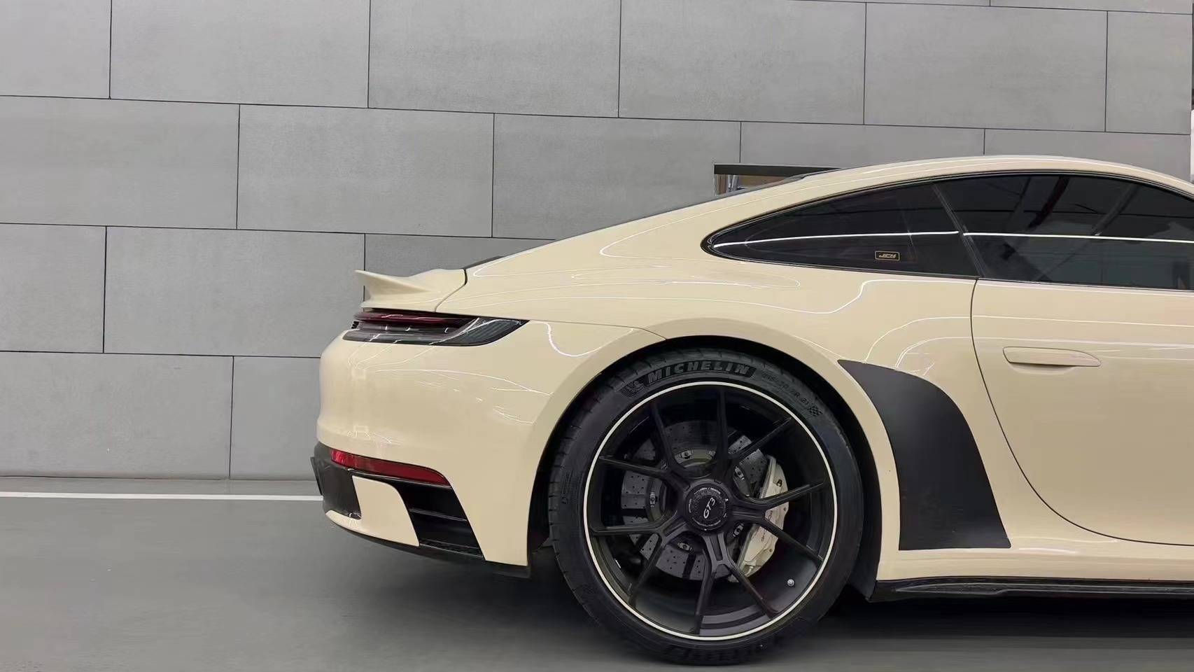 卡慕斯改色膜保时捷-水晶卡其米兰,温柔奶咖色_保时捷_米兰_卡其