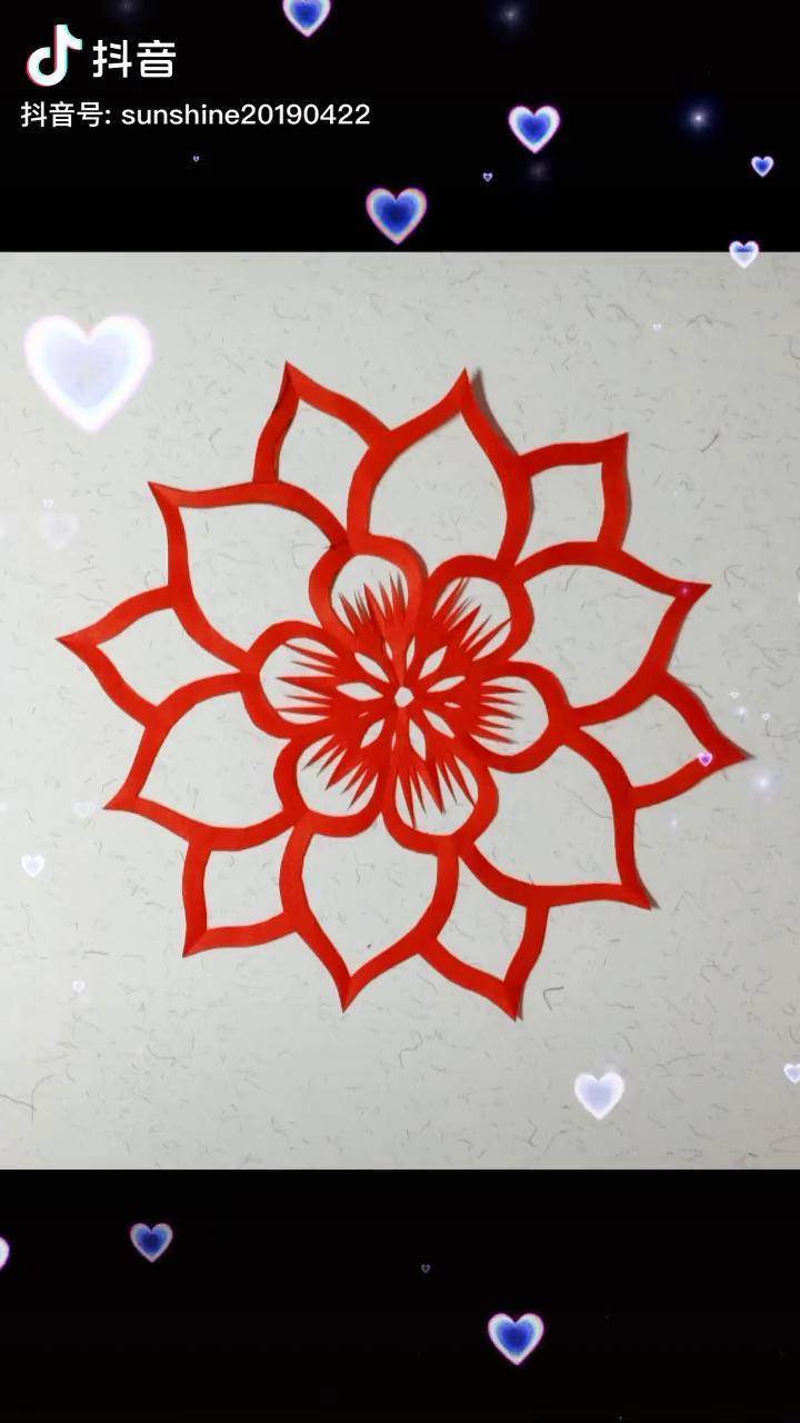 剪一幅简单的六角团花,你学会了吗梁老师剪纸 亲子 教程_剪纸_教程