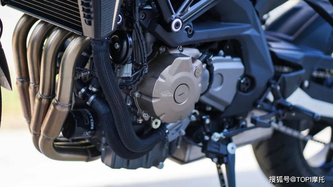 黑金配色帅炸 追600新款实拍 座高降低 车尾变翘 搜狐汽车 搜狐网