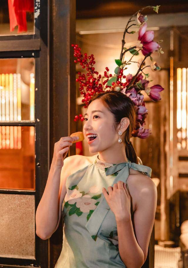 陈自瑶比基尼抢镜,黄翠如大长腿吸睛_陈子瑶_黄翠茹_陈嘉乐