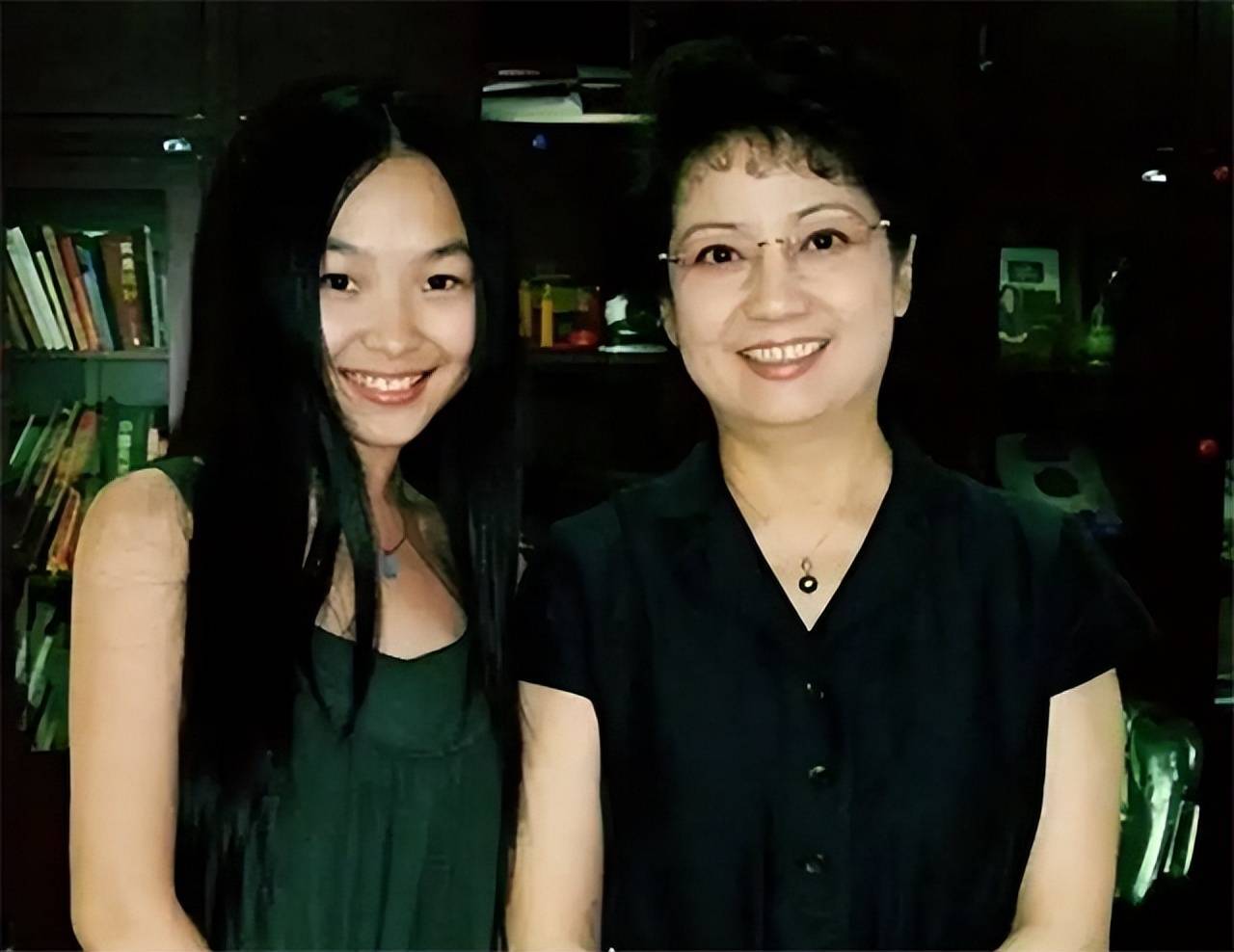 75岁李维康近况:与丈夫是梨园伉俪坚持aa制,女儿没从事戏曲行业