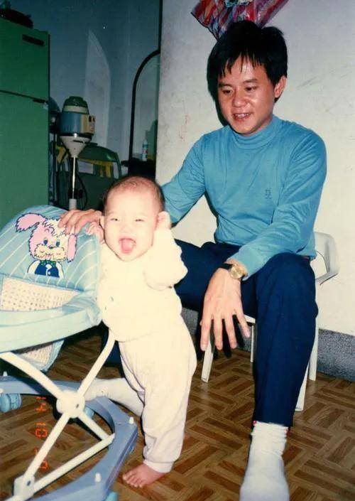 "风流超模"熊黛林的上位秘史_工作_小时候_范骏