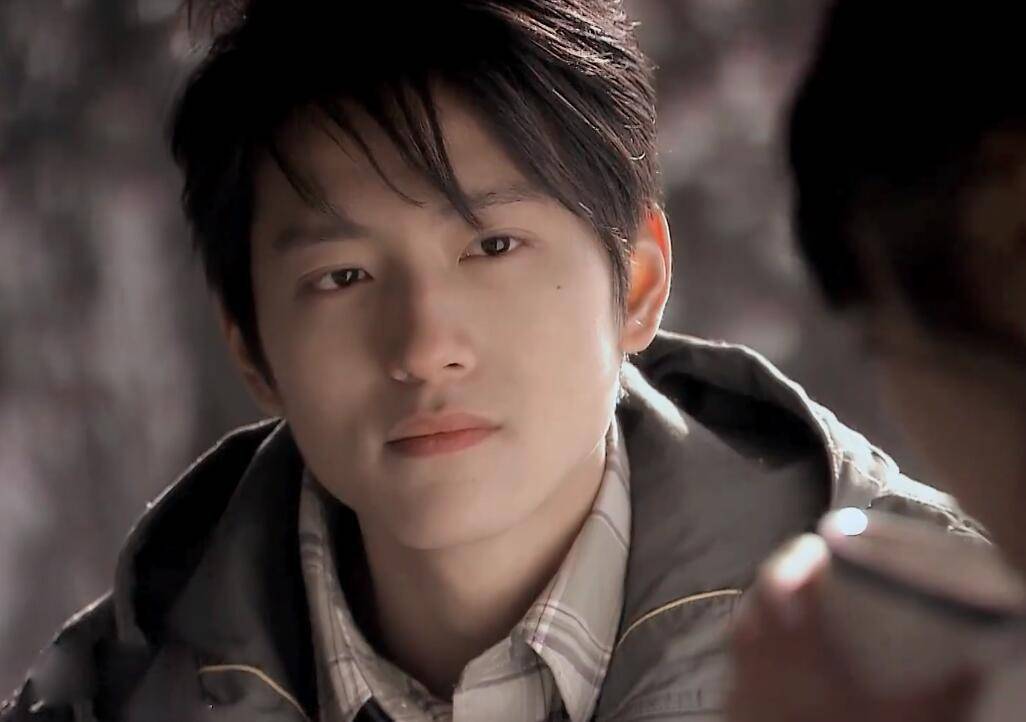 张峻宁镜头全是表情包,舞台反差感直接拉满_节目_玉龙_长相