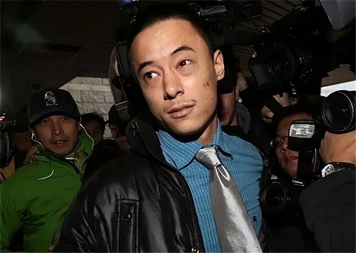 蒋经国嫡长孙:曾讽刺当今台湾政治人物"下乡就一头钻进宫庙"_蒋孝武