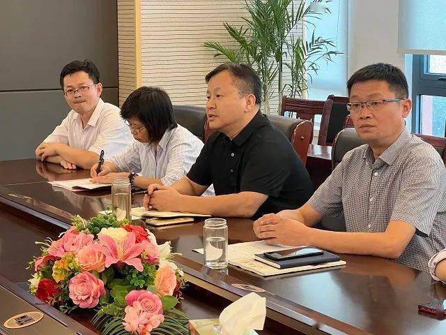 扬中市新坝中学:生本理念勤探究 青蓝筑梦向未来_教育_徐彩云_师徒