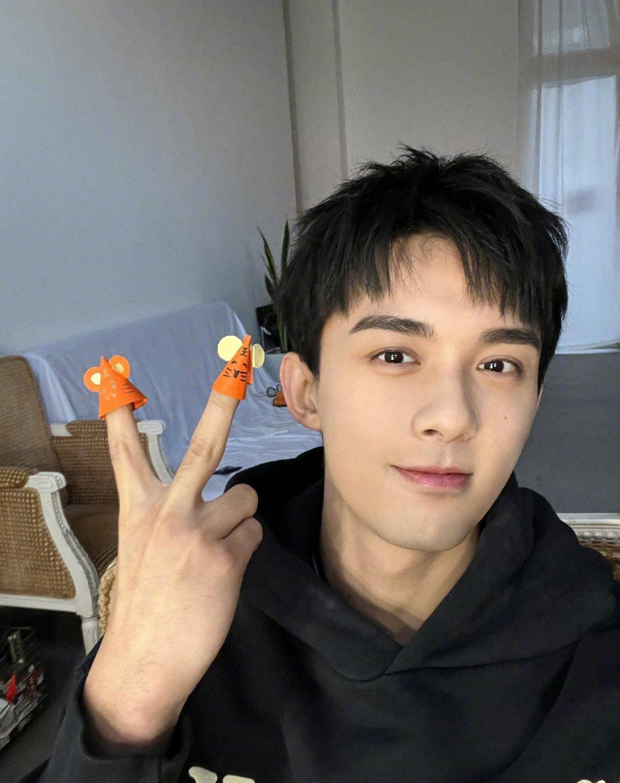 陈乔恩被爆睡过某位鲜肉男星,工作室火速回应了_吴磊_内地_声明