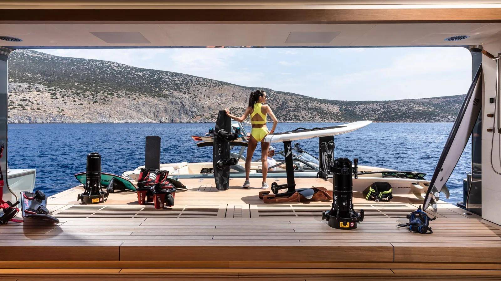 全球租金最高的超级游艇——flyingfox_租赁_包括_费用