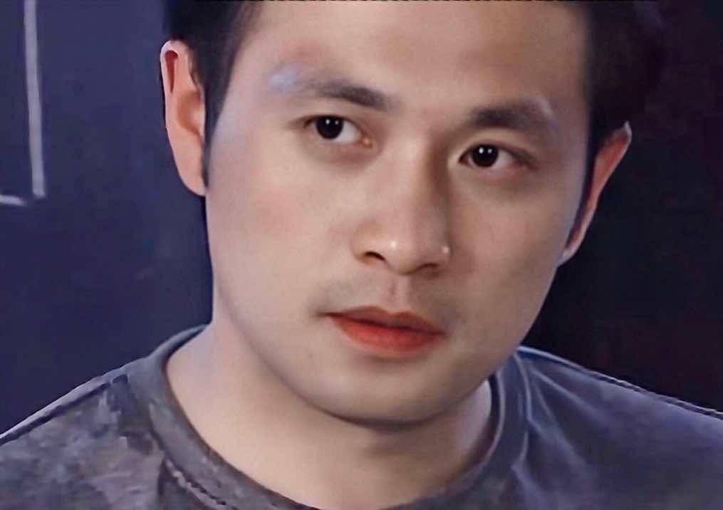丁志诚:因工作让姐姐怨恨,把婚房让给姐姐,让残疾姐姐不再流泪_姐姐