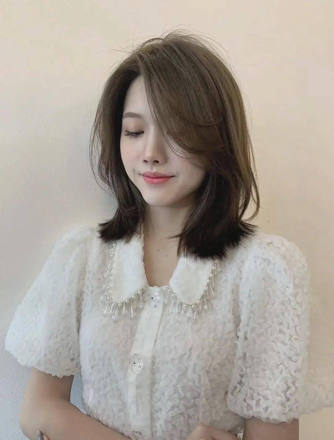 秋日氛围感气垫烫_发型_刘海_脸型