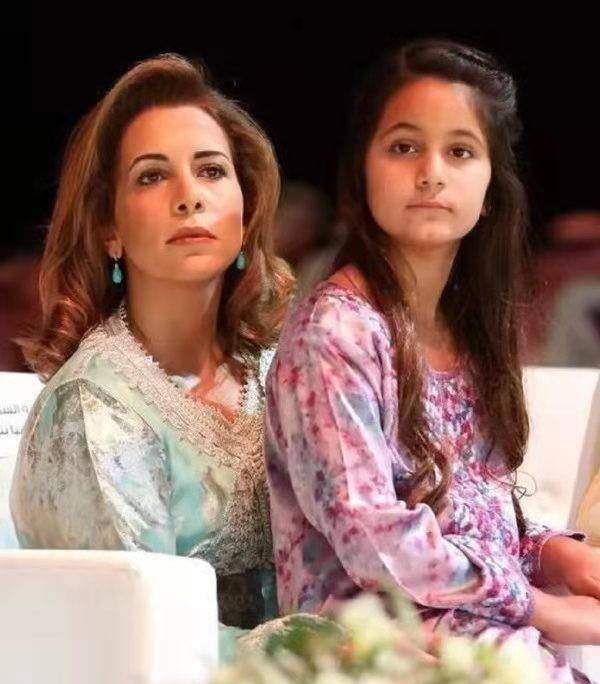 王妃赫德,也无法在儿女婚事中有过多的发言权,更不用说哈雅只是一时的