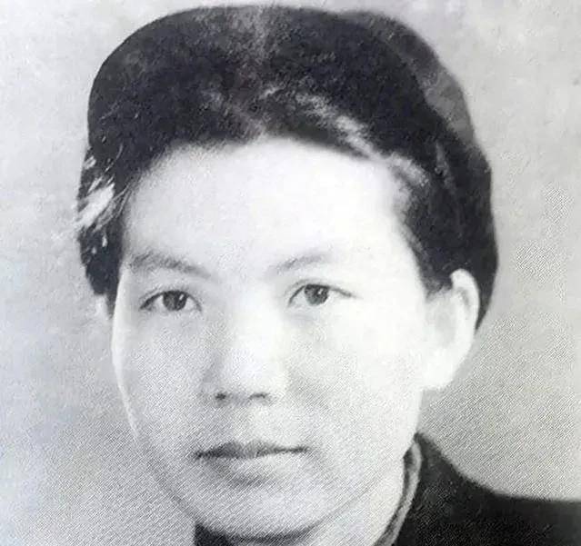 老戏骨车毅逝世,享年102岁,一家三代军人,田华行军礼