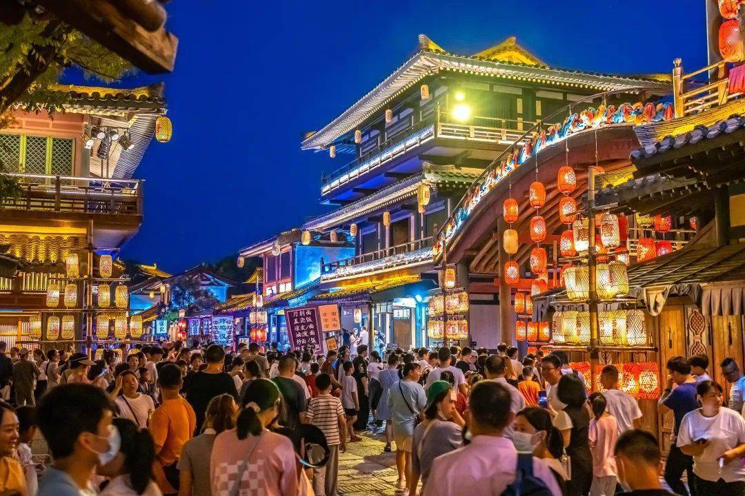 沉浸式体验"穿越千年盛世之旅"!_唐城_游客_景区
