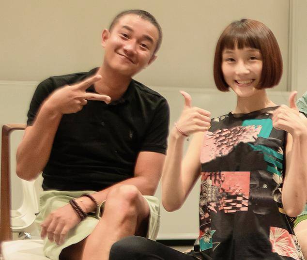 马伊琍现身看文新剧,再婚传闻再起_谢娜_文章_赖声川