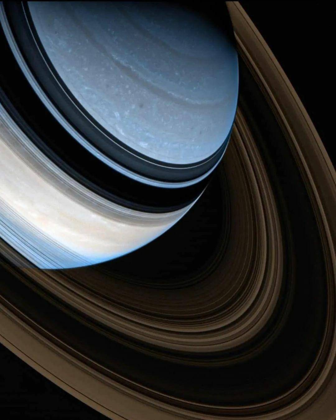 土星的第83颗卫星,在一亿年前被撕碎,变成了今天的土星环_海王星_地球