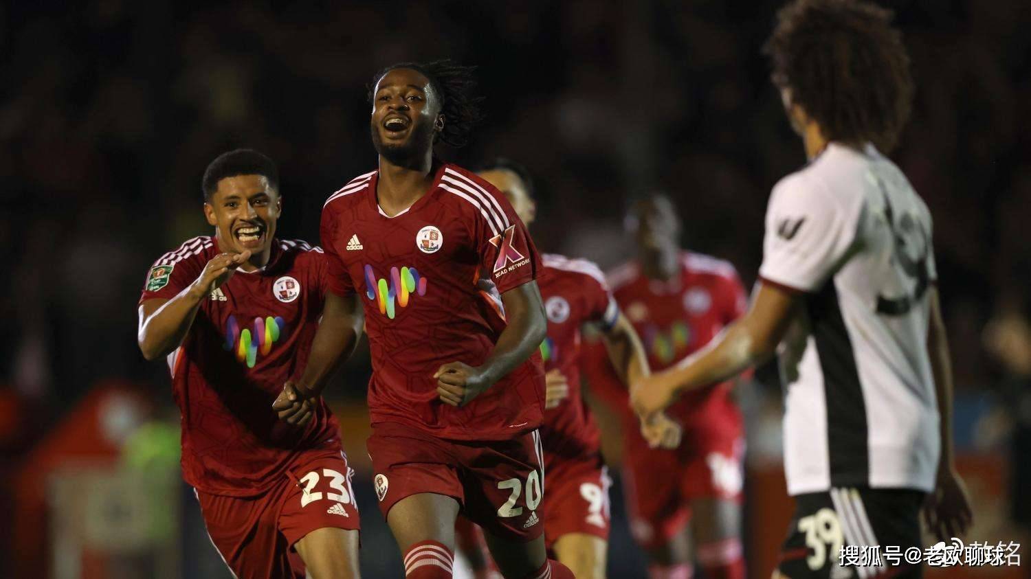 英锦赛:温布尔登vs克劳利主客表现已让比赛毫无悬念?