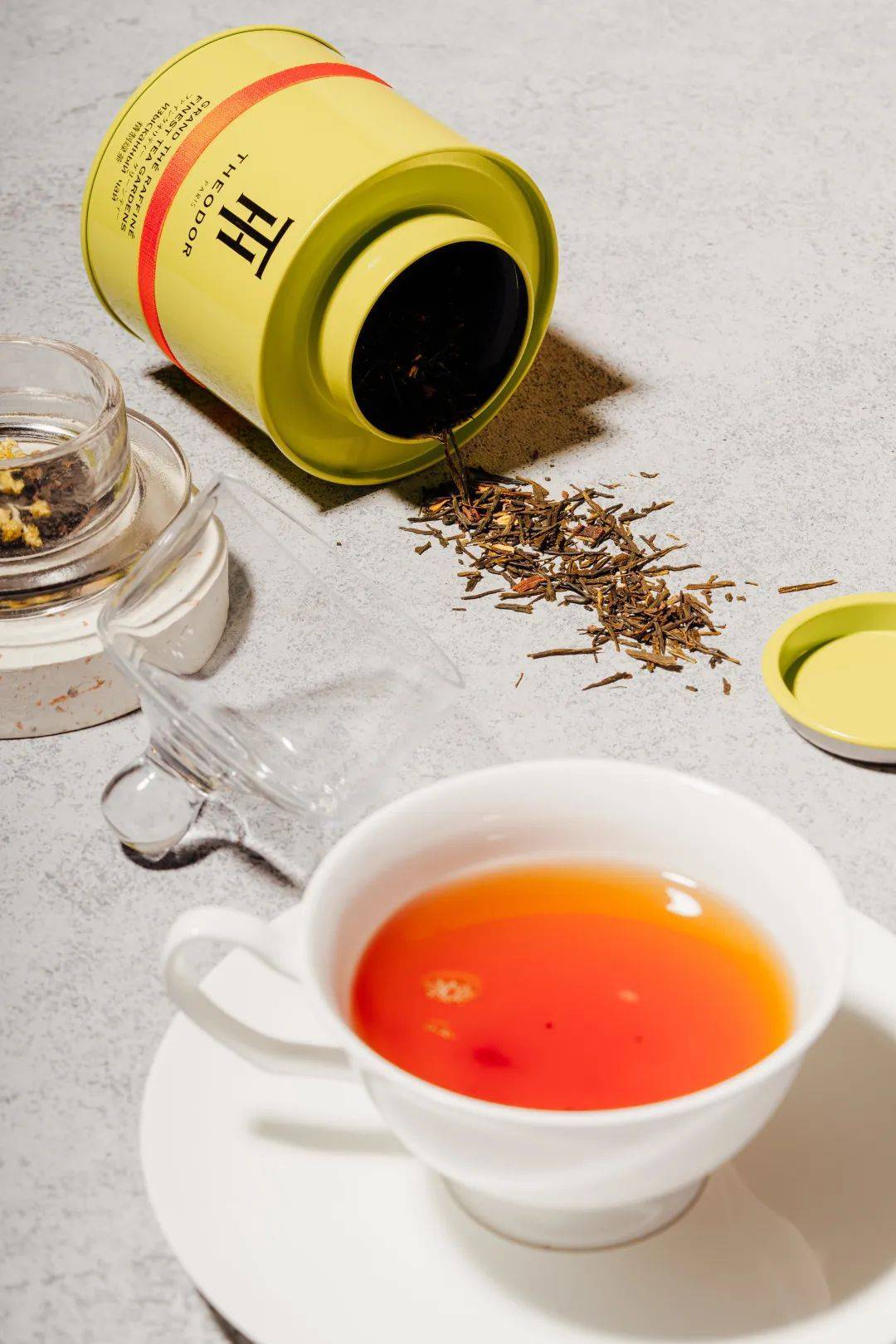 下午茶在茶饮搭配上,招牌法国theodor自然调香茶,多款口胃可供试闻和