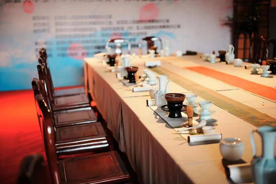 弘益大学堂呈献中华花艺主题作品展系列活动_插花_两岸_文化