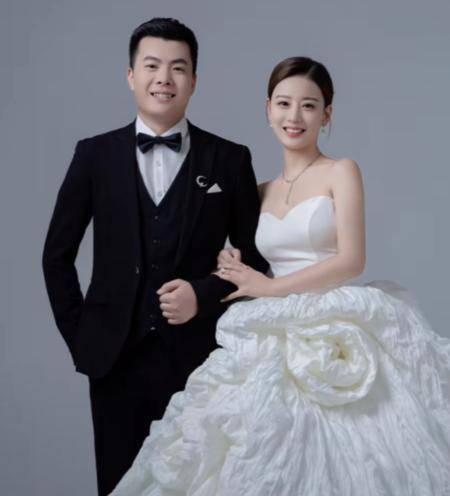 平顶山知名网红王二狗结婚,郭国龙,儿子乔等人来捧场_婚礼_网友_发展