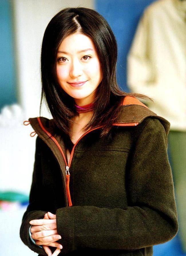 17岁成星女郎,她还是《少年包青天2》的陆湘湘,后面退圈结婚了