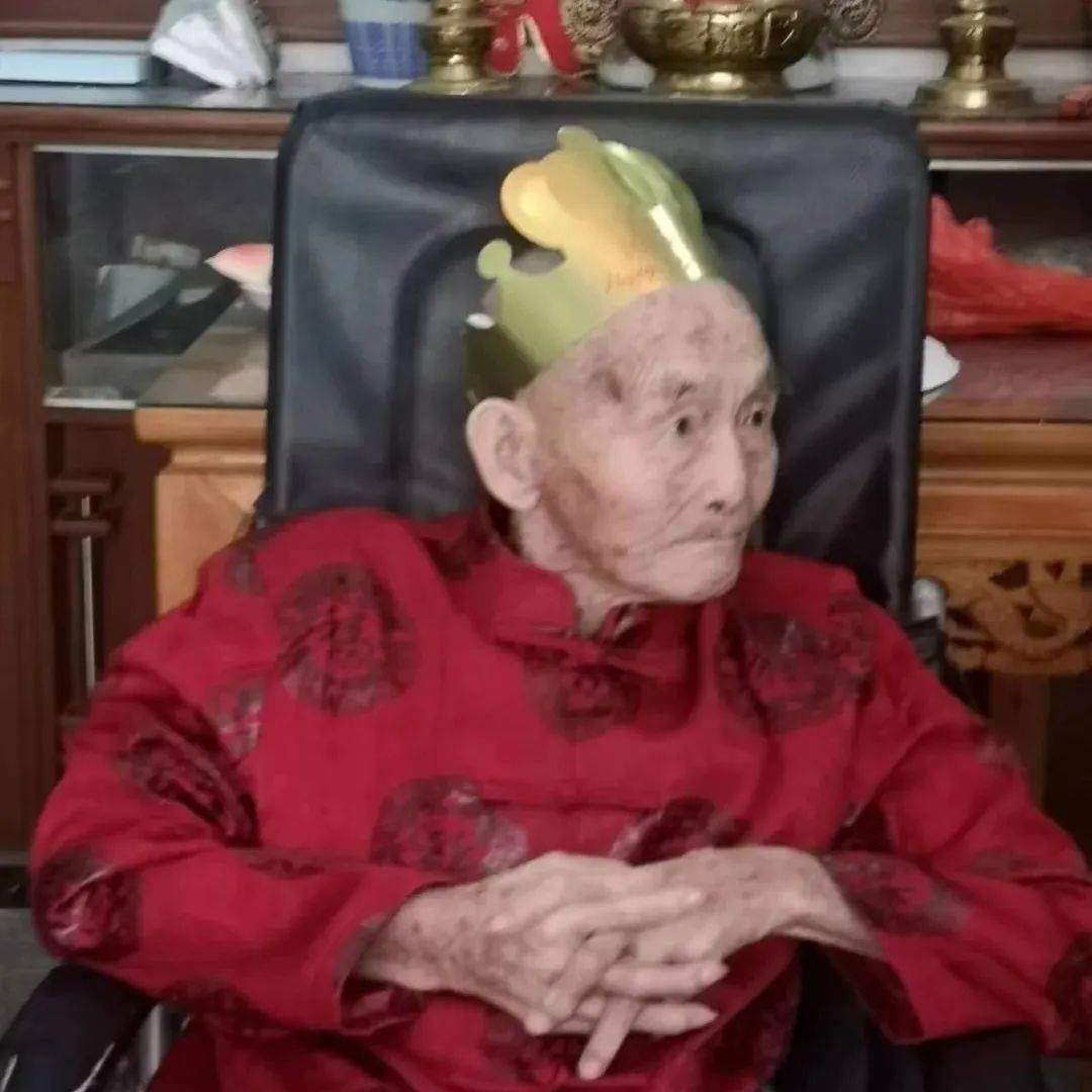 五烈镇谢庄村村民张应龙老人迎来百岁生日_子女_家庭_领导