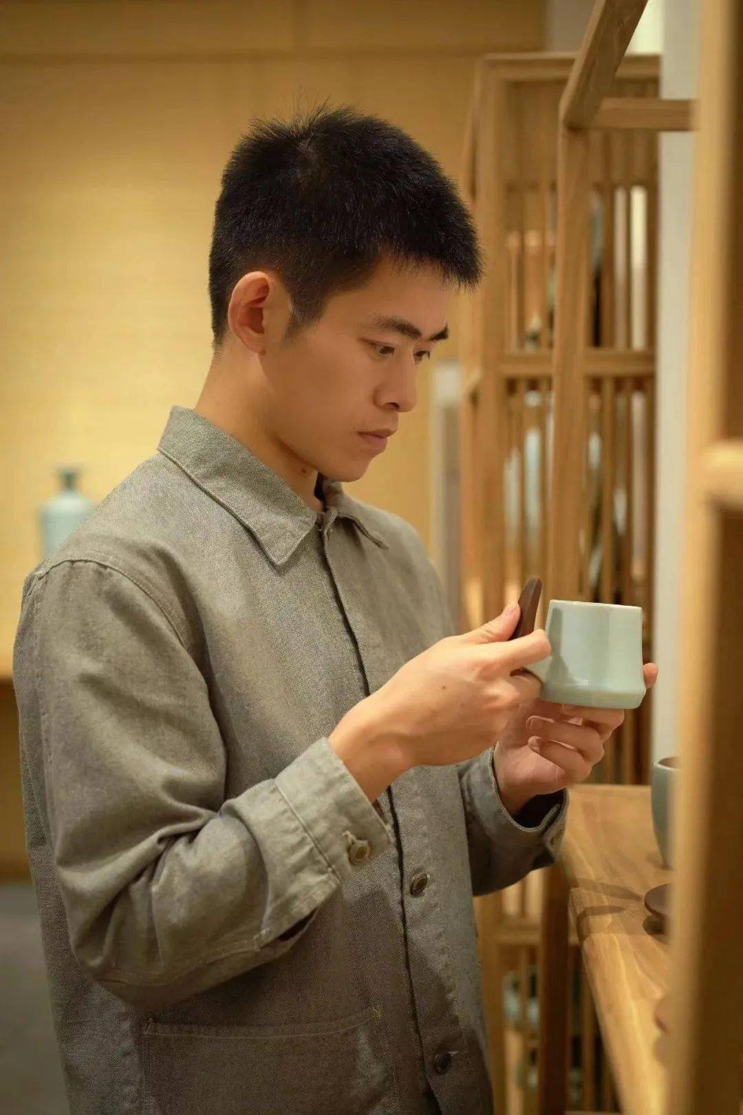 "冰裂纹复原第一人"叶小春冰裂瓷,限量手作,市面罕见!_青瓷_龙泉_作品