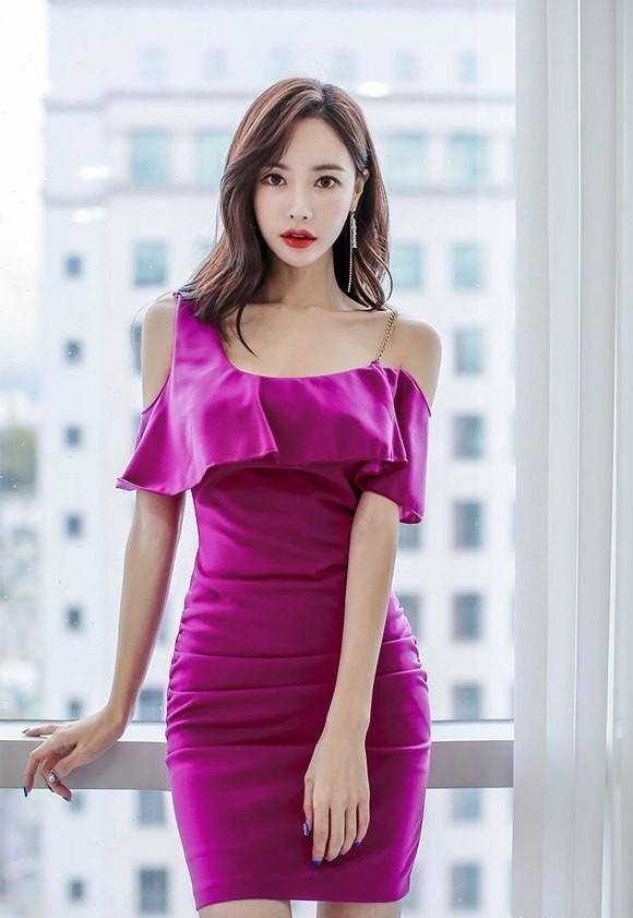 时尚女神金惠美 时尚牛仔裤写真 果然是身材界的天花板 太完美了_明星