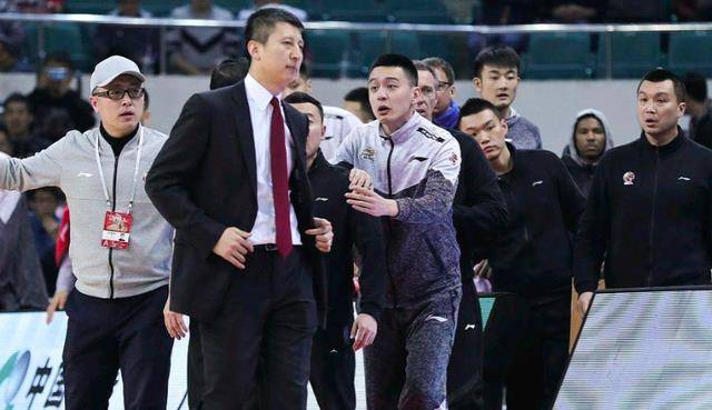 辽篮第三外援出炉，杨明渴望再次超越杜锋，新赛季卫冕冠军