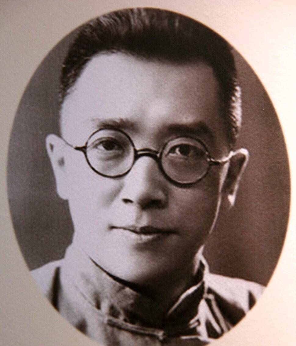 都是梁启超的弟子,也同样是北京社交界的年轻俊杰,不仅认识还是好朋友