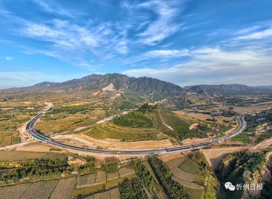 强势雄起织锦绣 奋楫扬帆谱壮歌——写在太忻大道,东环路,忻原大道