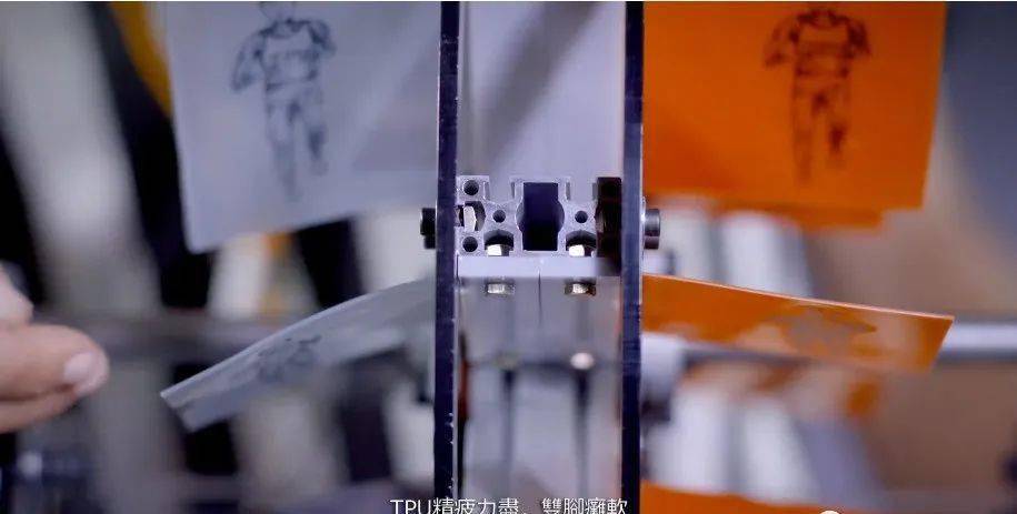 Tpae 【材料课堂】尼龙弹性体(TPAE)与热塑性弹性体(TPU)的比较_供应_颗粒_废丝